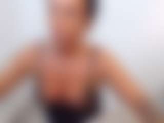 lovelybrowniee's Live Sex Cam Show