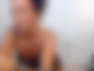 lovelybrowniee's Live Sex Cam Show