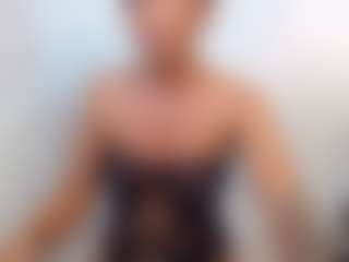 lovelybrowniee's Live Sex Cam Show