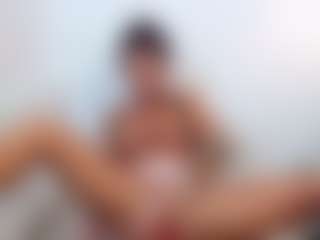 lovelybrowniee's Live Sex Cam Show