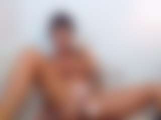 lovelybrowniee's Live Sex Cam Show