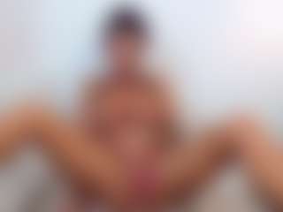 lovelybrowniee's Live Sex Cam Show