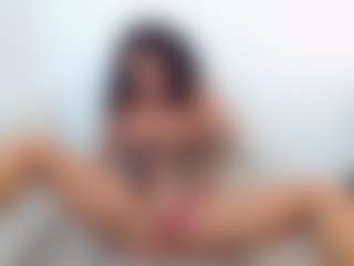 lovelybrowniee's Live Sex Cam Show