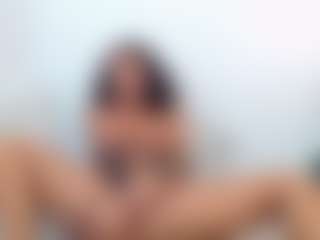 lovelybrowniee's Live Sex Cam Show