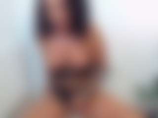lovelybrowniee's Live Sex Cam Show