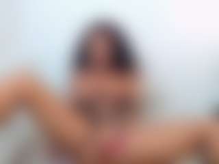 lovelybrowniee's Live Sex Cam Show