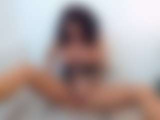 lovelybrowniee's Live Sex Cam Show