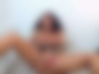 lovelybrowniee's Live Sex Cam Show