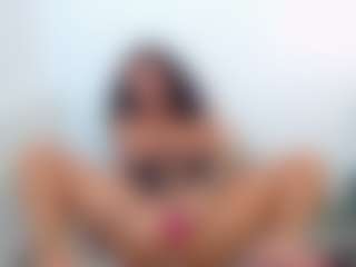 lovelybrowniee's Live Sex Cam Show