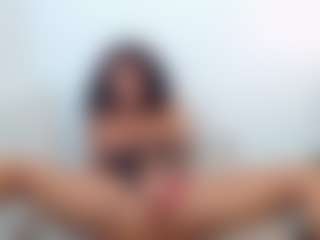 lovelybrowniee's Live Sex Cam Show