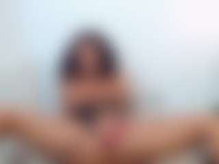 lovelybrowniee's Live Sex Cam Show