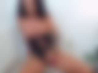 lovelybrowniee's Live Sex Cam Show