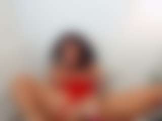 lovelybrowniee's Live Sex Cam Show