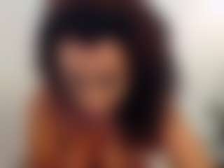 lovelybrowniee's Live Sex Cam Show
