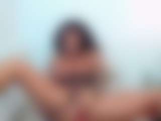 lovelybrowniee's Live Sex Cam Show