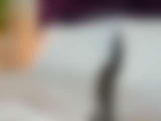 Live cam show with CailynBrowm - Latina Petite on StripNow | colombia