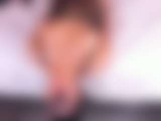 Live cam show with CailynBrowm - Nipple Piercings on SpankPalCams