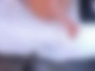 Show de cam en vivo con CailynBrowm - Petite en Camsoda