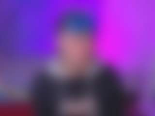 Live cam show with Charlotte - Solo on Camsoda