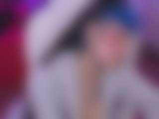 Live cam show with Charlotte - Petite on madthumbs
