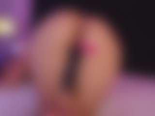 Julieta-Cortes's Live Sex Cam Show