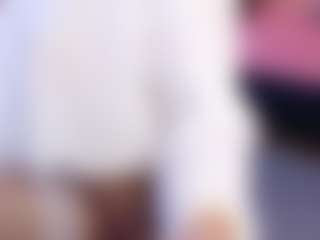 Live cam show with Latina Fit Julieta - Flexible on Milfs Live