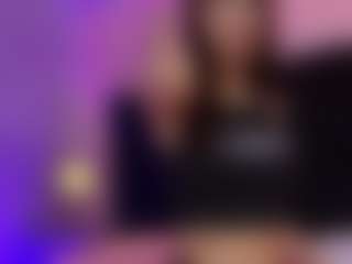 Live cam show with Latina Fit Julieta - Flexible on Uber Horny