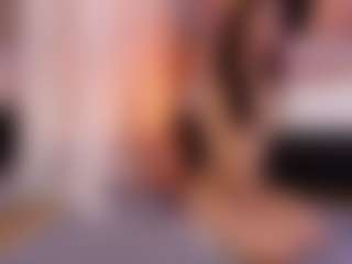 Live cam show with Latina Fit Julieta - Squirt Young Adult on Dolls Live