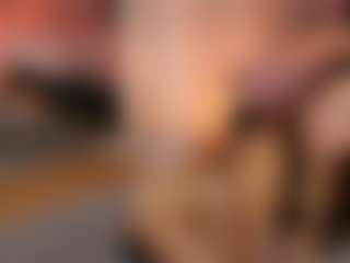 Live cam show with Latina Fit Julieta - Long Legs on AdultVida.com