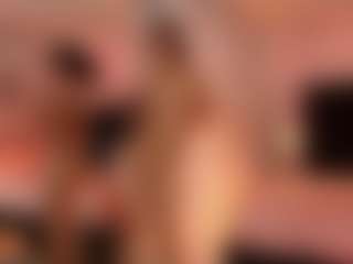 Live cam show with Latina Fit Julieta - Flexible on Dolls Live