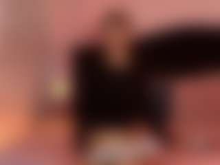 Latina Fit Julieta's Live Sex Cam Show