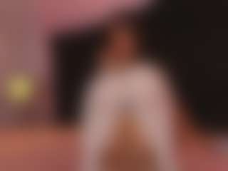 Live cam show with Latina Fit Julieta - Freak on galaxygirlnitro.com