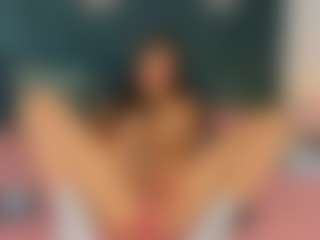 Latina Fit Julieta's Live Sex Cam Show