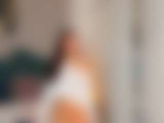Live cam show with Latina Fit Julieta - Italian Young Adult on Cam Slut