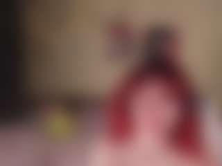 Live cam show with Lola - Cosplay Curvy on CamClone