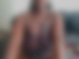 Live cam show with Prettychoco - Flashing on Fling VIP Chat