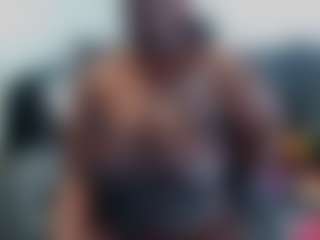 Live cam show with Prettychoco - Flashing on xplaylive.com