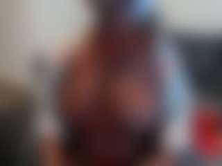 Live cam show with Prettychoco - Handjob on Camsoda