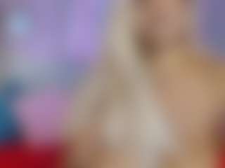 Live cam show with Corinn Dupont - Brown Eyes on CamwithHer