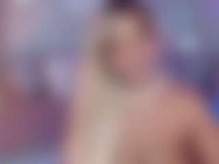 Live cam show with Corinn Dupont - Black Shaved Pussy on Mixed Magazine Live
