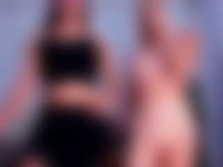 amandaxdaniela's Live Sex Cam Show