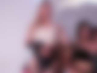 amandaxdaniela's Live Sex Cam Show