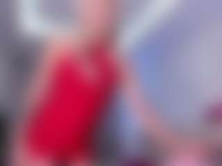 Live cam show with amandaxdaniela - Average on TeamSkeetLive