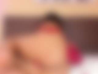 Live cam show with Kim-Baker2 - Petite on Pornisteam.com