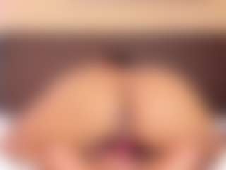 Live cam show with Kim-Baker2 - Ebony on fapnchat | colombia