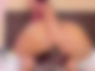 Kim-Baker2's Live Sex Cam Show