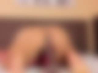 Kim-Baker2's Live Sex Cam Show