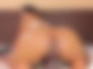 Kim-Baker2's Live Sex Cam Show