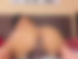 Kim-Baker2's Live Sex Cam Show