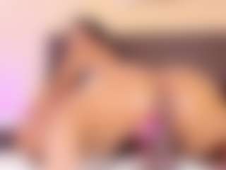 Live cam show with Kim-Baker2 - Ebony Petite on CamwithHer